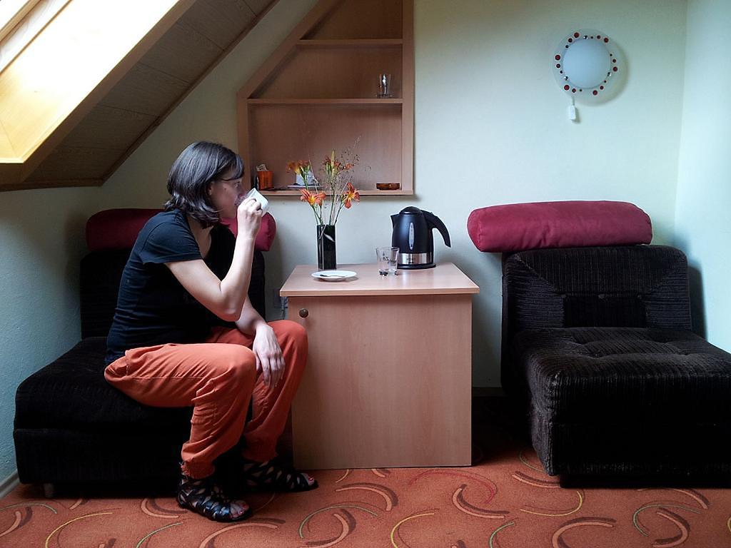Apartments And Rooms Oasis Of Peace โบเว็ก ภายนอก รูปภาพ